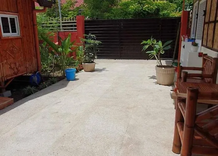 Modern Bahay Kubo With Hot And Cold Shower Gasthof