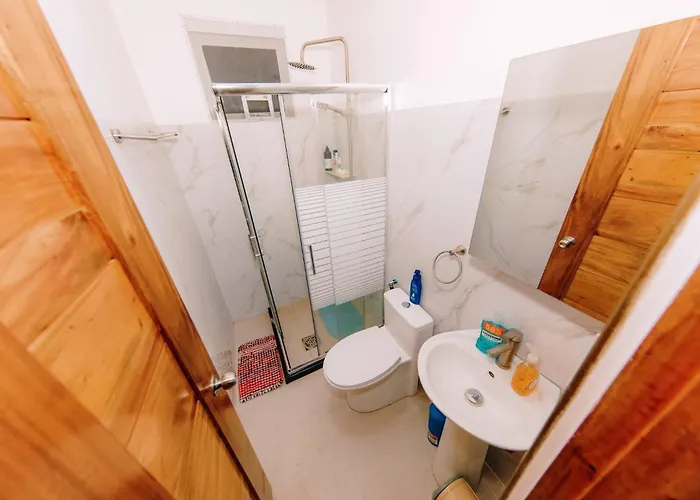 Gasthof Modern Bahay Kubo With Hot And Cold Shower