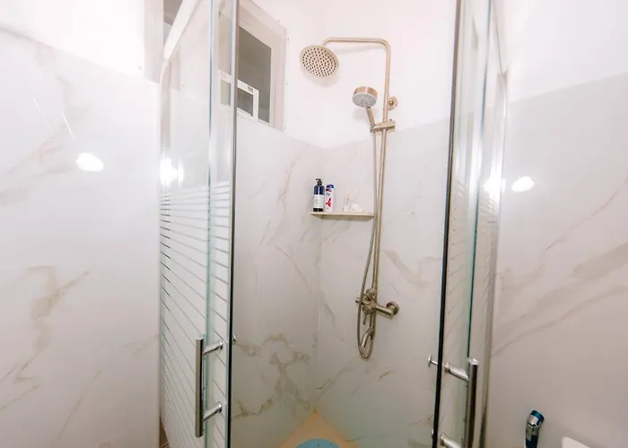 Modern Bahay Kubo With Hot And Cold Shower Minglanilla