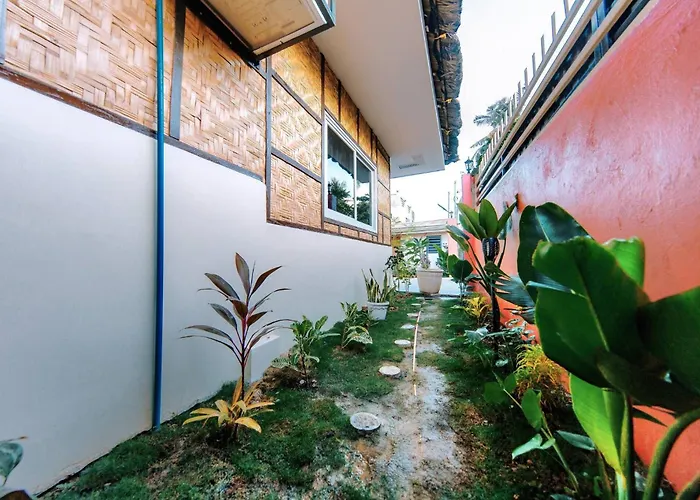 Gasthof Modern Bahay Kubo With Hot And Cold Shower